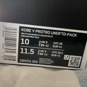 Limited Edition Authentic Nike Kobe V Proto Undefeated Pack